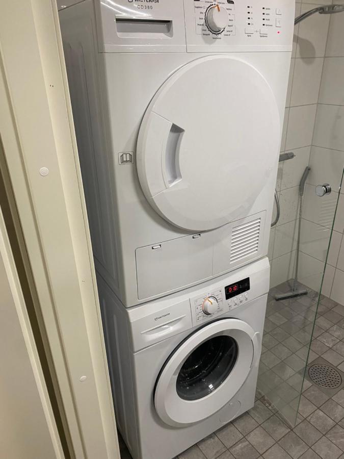Ihana Huoneisto Juna Aseman Vieressae. Vantaa Esterno foto